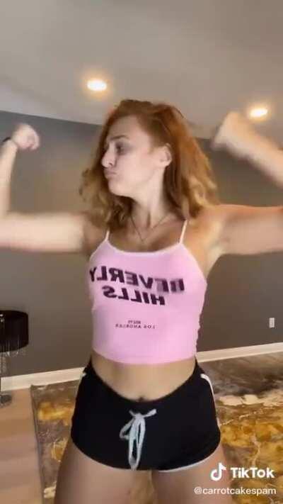 Making her tits bounce