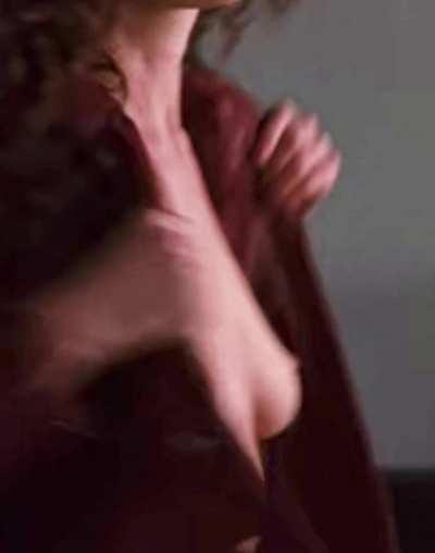 Your girlfriend [Anne Hathaway] couldnt stop staring at your flatmates' bulge, as soon as you go to shower she submits to his superior cock