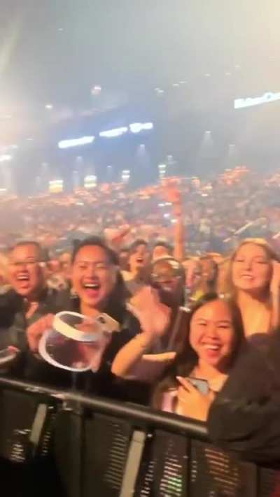 Short n Sweet Tour has come to an end | Tik Tok 'Team Sabrina' November 2024