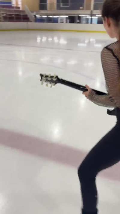 Playing Comfortably Numb Solo on ice