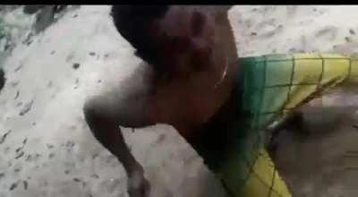 Help Him At 3pm or 3Am !?