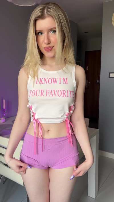 Bury your nose in my lovely cameltoe