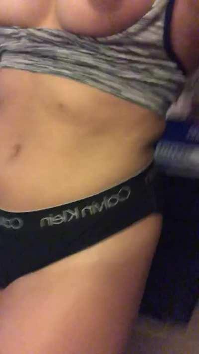 Post workout love from a horny Filipina 😘💦💕