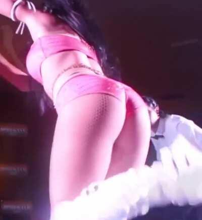 Santana Garrett (MIC)