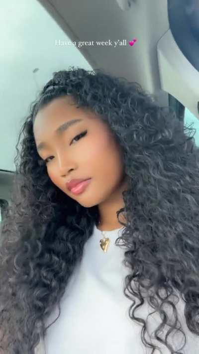 Windows to her soul are half closed I put the 🔑 in