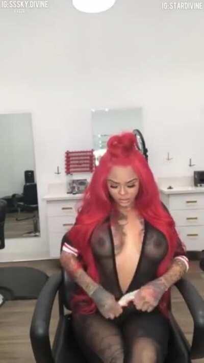 D!V!N3 S!ST3RS COMP!LAT!ON