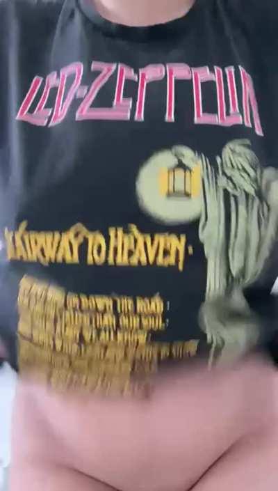 I love hard rock and I want your cock hard as a rock