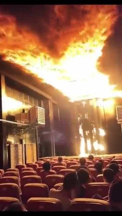 Fire effect in 5D cinema