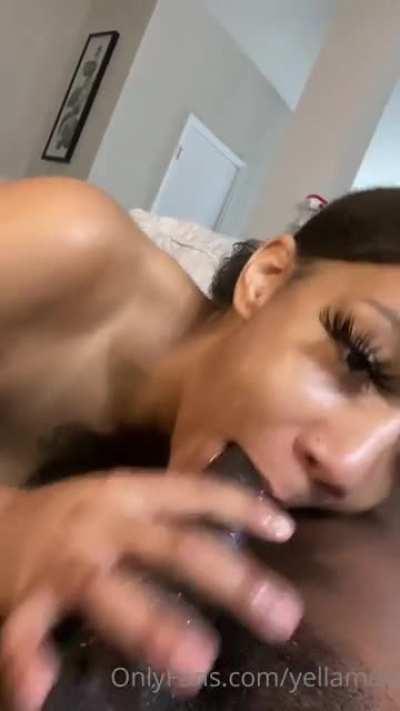 $5 entry fee. (11,600) videos and it’s 300+ videos a day in here. No Snitching 🤫. Request Who ever you’d like to see (95% chance there vid is here) NYC/ATL/MIA/LA/CHI (For access to telegram group chat text me in messages)