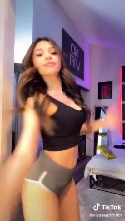 Body positivity is easy when you look like this