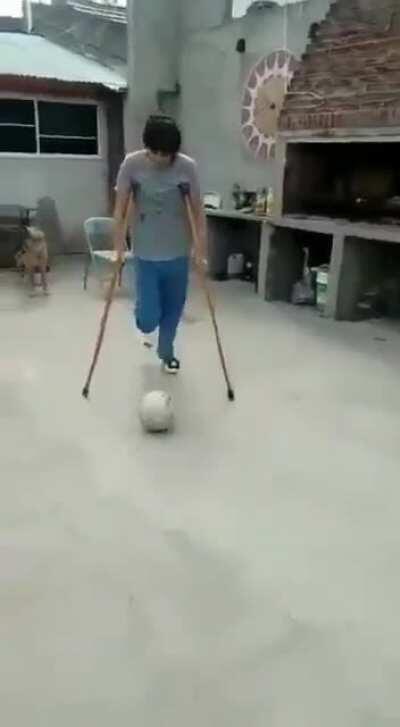 Ele caiu 😂🤣🤣🤣🤣🤣🤣🤣🤣🤣🤣😂🤣😳😳😳🤯👉🏼😎👉🏼