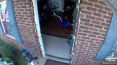 kiD getS DRaGgED iNTO oBlIviOn BY ViCiouS CrEatURe