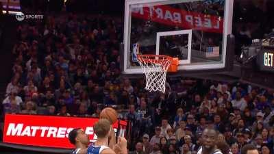 [Highlight] Draymond Green gets a technical then commits a frustration foul the next play