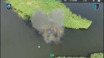 In Kherson, Ukraine’s 2nd Battalion UAVs Track and Destroy Docked Russian Boat, Resulting in Three Deaths