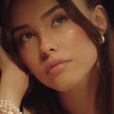 Her Voice is sooo Angelic....