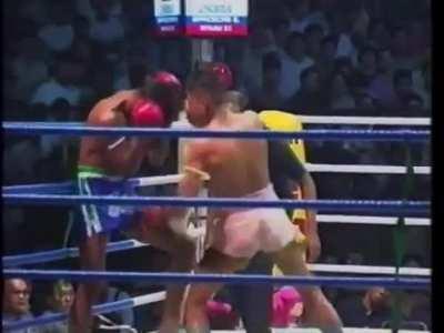 Jongsanan Fairtex with sublime offense.