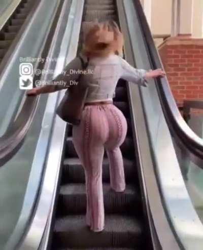 Followed this hoe all over the mall