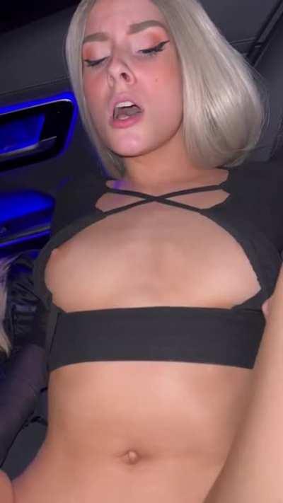 Told him if he makes me orgasm i'll let him orgasm in me when we get home 🙊💕