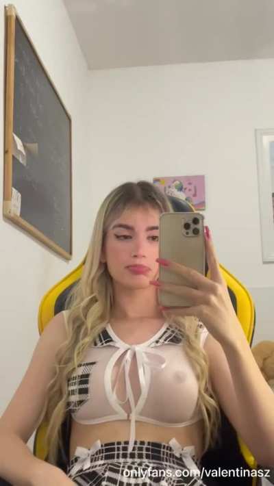 My calm spreads slow like honey 🍑