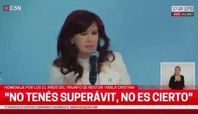 Solo 3 países en el mundo tienen superavit, Dinamarca, Noruega y Australia 😡