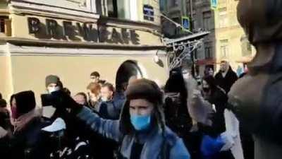 The mass action against mobilization, which the Russians managed, takes place in St. Petersburg
