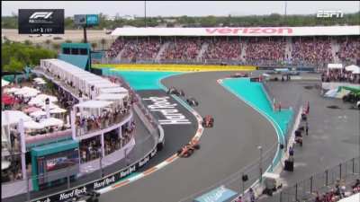 El contacto entre colapinto y hamilton en la curva 11