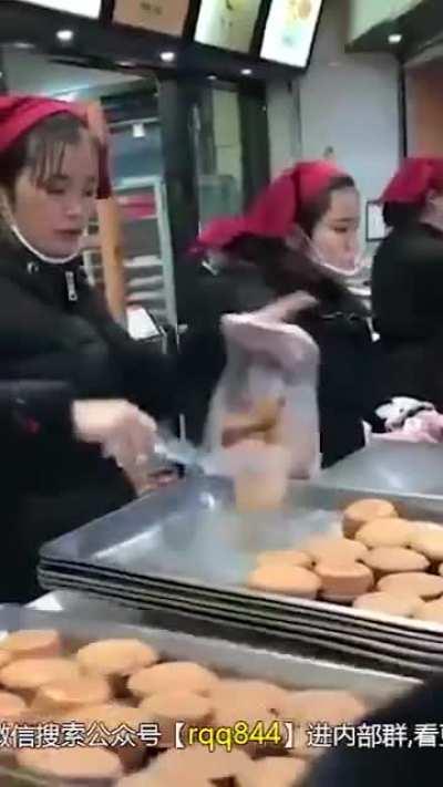 На работу требуются азиаты. Ни слова больше.