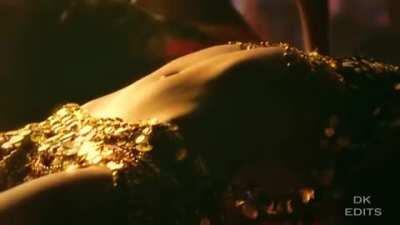 Sexy abs and navel of Deepika padukone