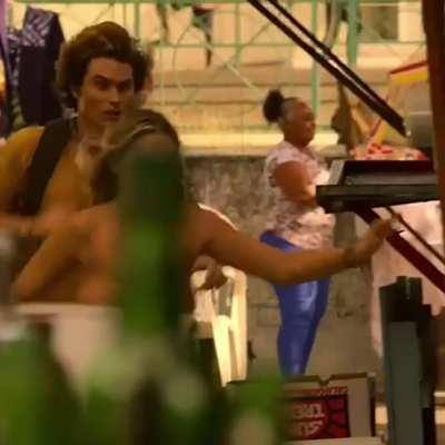 Madelyn Cline running in Outerbanks