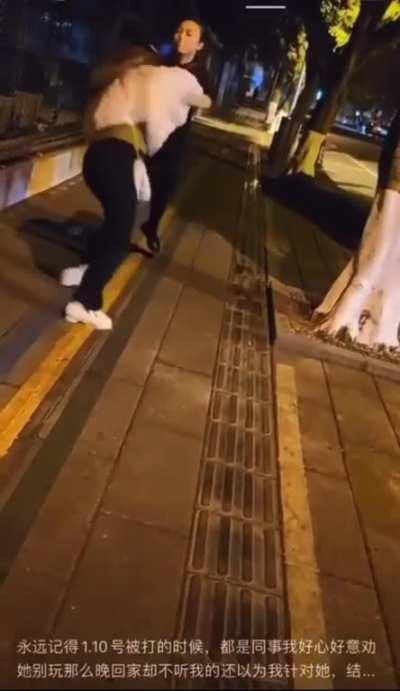 To execute a successful hip throw