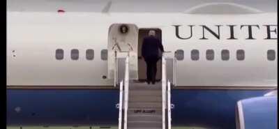 Trying to look Presidential and no one tells you about the toilet paper on your shoe