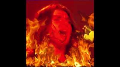 Peter Gabriel's costume catches fire [Audio only, 1972]