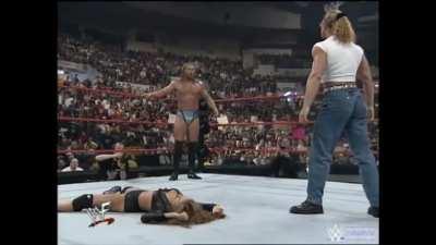 Nicole Bass pins Ivory