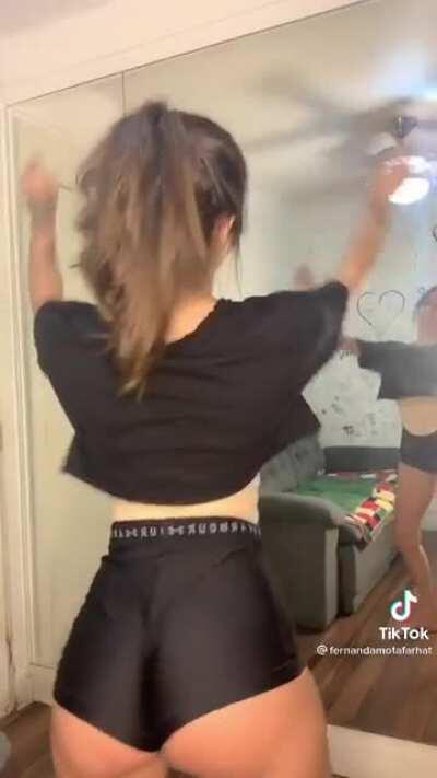 Fernanda farhat (tiktoker)