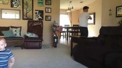 MaN MuRdERs iNnOceNt ChilDrEn