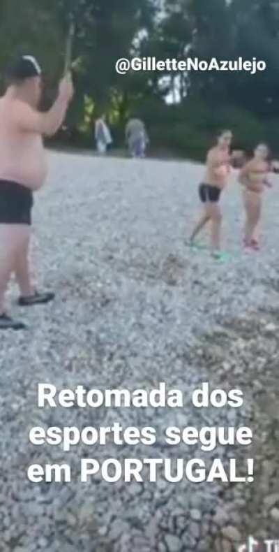 Portugueses burros kkkkkk