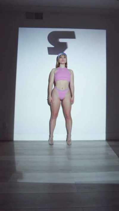 Lexee Smith Runaway Motel Video Flood # 5