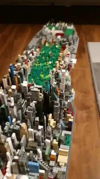14y old builds Manhattan using freestyle Lego