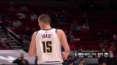 [Highlight] JaVale is absolutely disgusted by Jokics 3 pointer