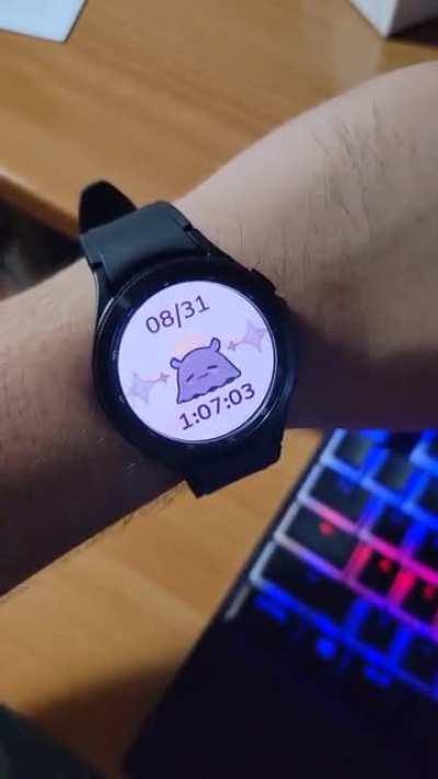 Turned Ina's bouncing Takodachi into a watch face