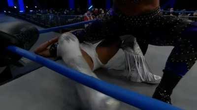 Meanwhile at Bound For Glory: Mickie James vs Deonna Purrazo for the Knockouts Championship!