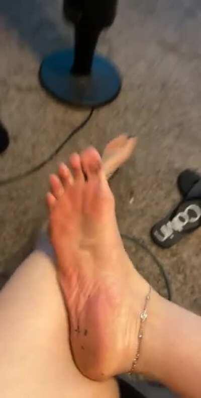 Some dirty feet for you ^.^