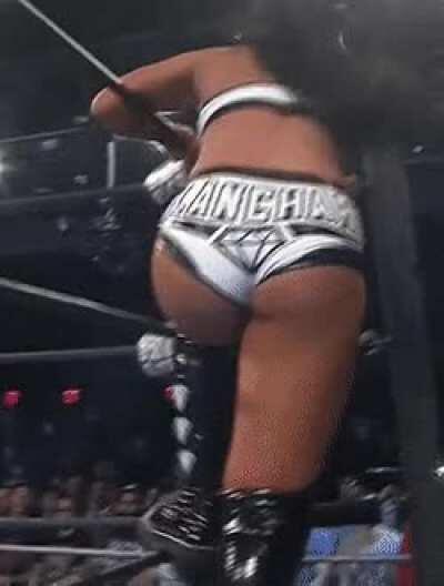 Tessa Blanchard 🍑