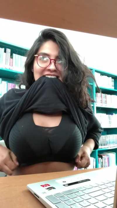 Please help me with the name. I reckon she must have a reddit account where she posts regularly!!!