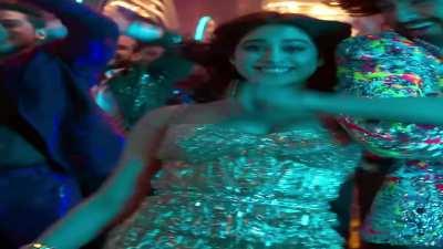 Janhvi's boobs shakes and lusty expressions! ❤️ #Janhvi Kapoor