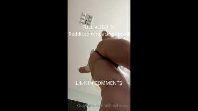 ASHLEY TERVOR HOT B00BS 1VID IN C0MM3NTS