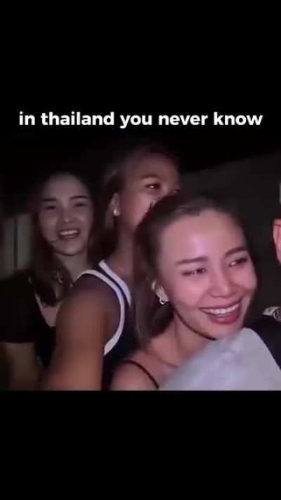 4 pessoas e uma surpresa