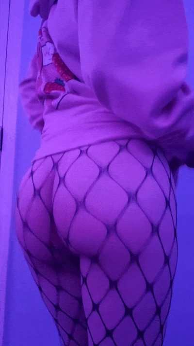 Do you like Tight/Hung Femboys 💕