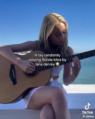 Lil Tay randomly playing Florida Kilos on the guitar 😭
