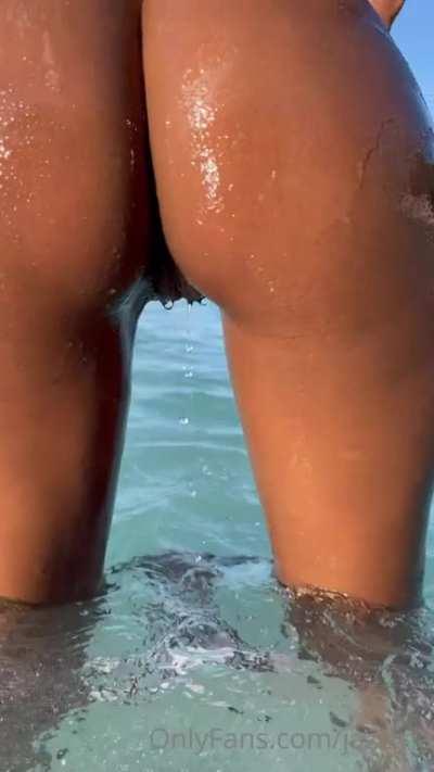 Jazzma Kendrick Paradise Beach enjoy!